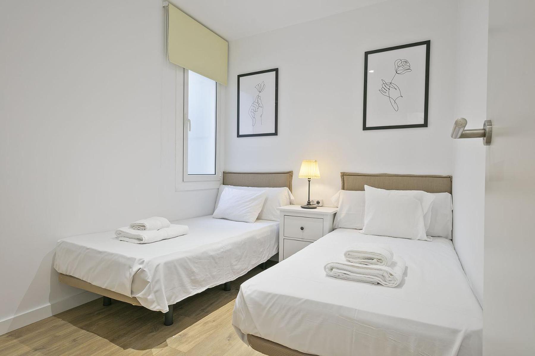 The White Flats Les Corts Apartment Barcelona Exterior photo